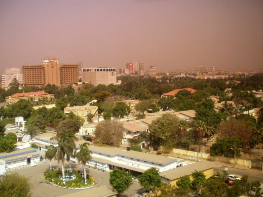 Karachi: il quartiere delle ambasciate e dei grandi alberghi. In alto a sinistra lo Sheraton.